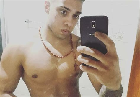 video de sexo do gabriel monteiro|Vídeo simulando furto, sexo com adolescente, meninas。